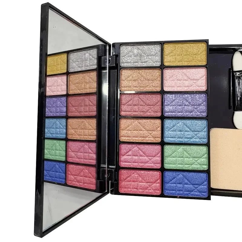 All-in-One Professional Makeup Kit – Eyeshadow, Blush, Lip Color & Face Powder Set