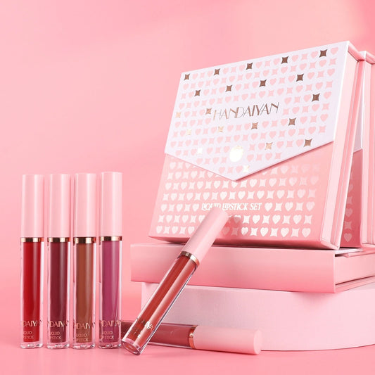 Set of lip glosses and a pink box with 'HANDAIYAN' branding on a pink background